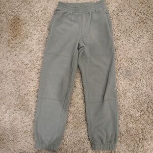 Aritzia TNA fleece sweatpants